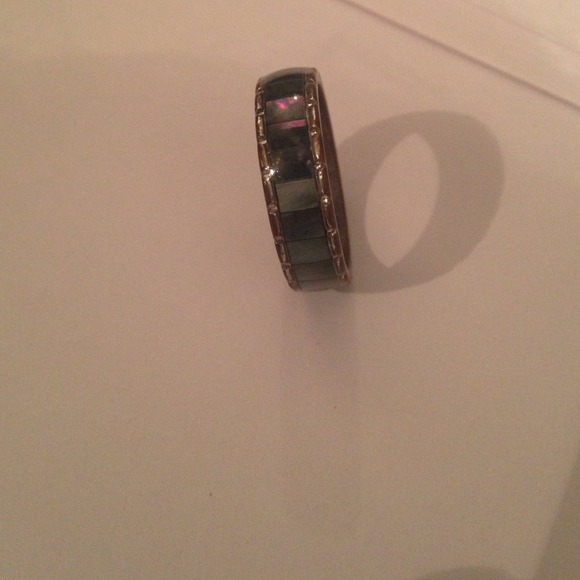 Metallic silver multicolored ring - Picture 3 of 3