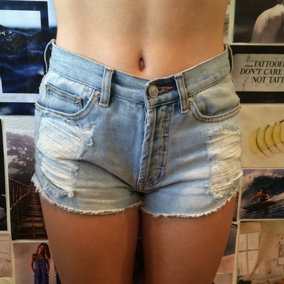 Ripped high waisted shorts