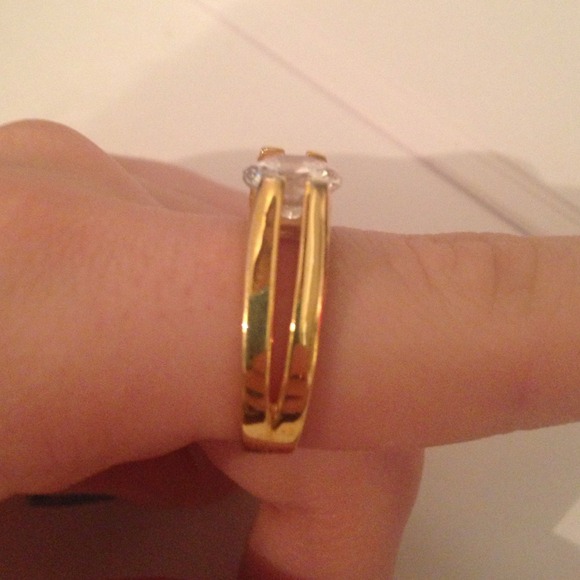 Diamond gold ring - Picture 2 of 3