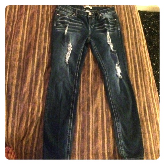 Denim jeans with tears already made👌