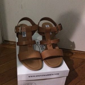 Cognac wedges sandals