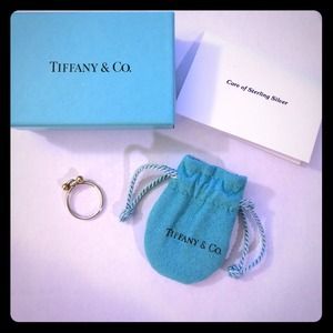 Tiffany & Co. Love Knot Ring