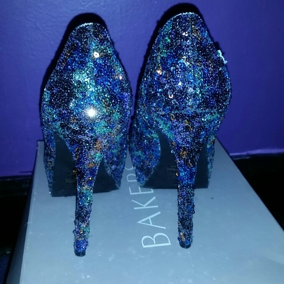 Sequence Platform Heels - Picture 2 of 2