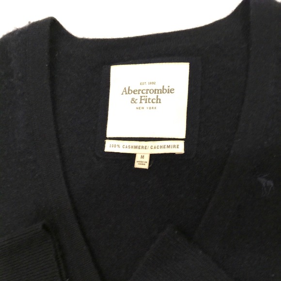 ABERCROMBIE & FITCH  CARDIGAN - Picture 2 of 2