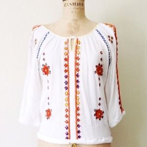Anthropologie stitched dahlias peasant top