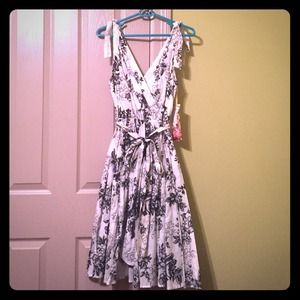 Beautiful floral black and white dress