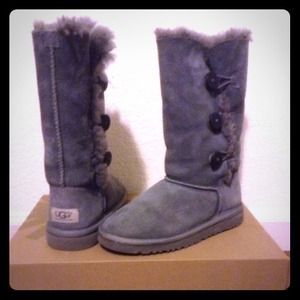 Ugg "Bailey" boots