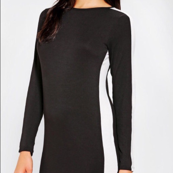 NEON MOON COLOR-BLOCK TEE DRESS - Picture 2 of 2