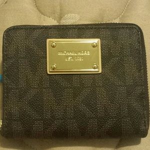 REAL Michael Kors Wallet