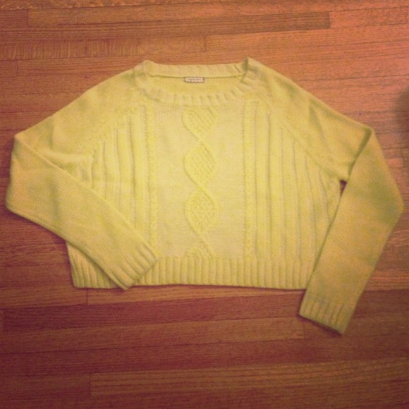 Eyeshadow clothing. - neon yellow crop sweater - Picture 1 of 2