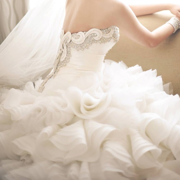 More pics - Picture 1 of 4