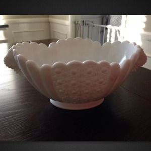 Vintage Milk Glass Serving Bowl Diamond Daisey