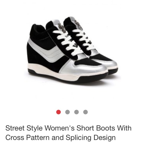 Women wedge sneaker