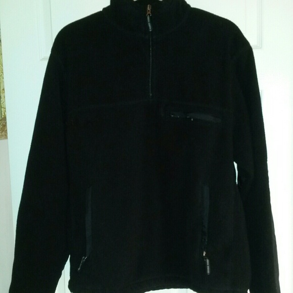 Nice Black GAP Fleece Sweatshirt