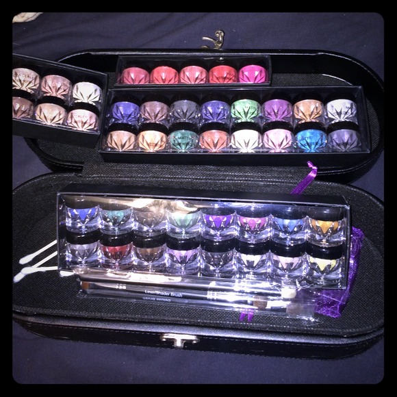 Complete makeup kit