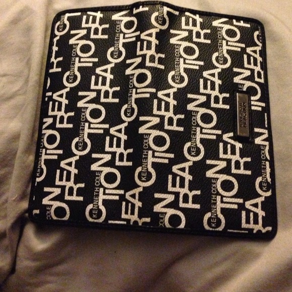 Wallet - Picture 4 of 4