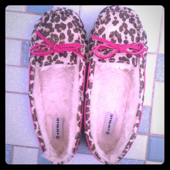 SOLD ON VINTED Cozy winter slippers
