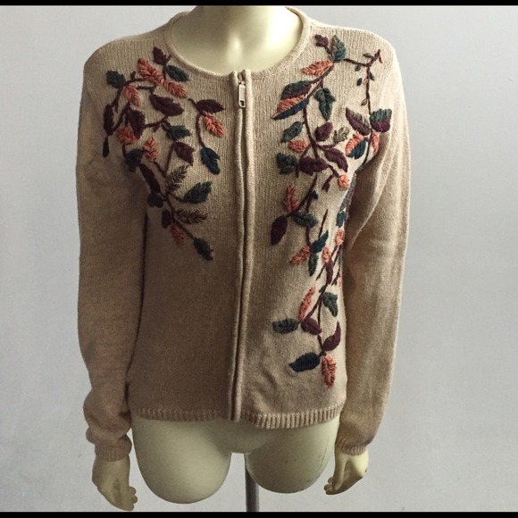 🌟BOGO 1/2 off🌟 Autumn leaves cardigan