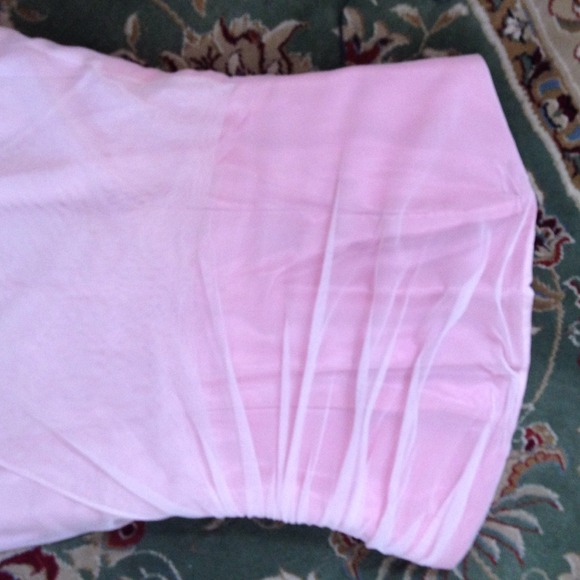 Pink gown - Picture 3 of 3