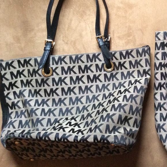 Medium Michael Kors Tote