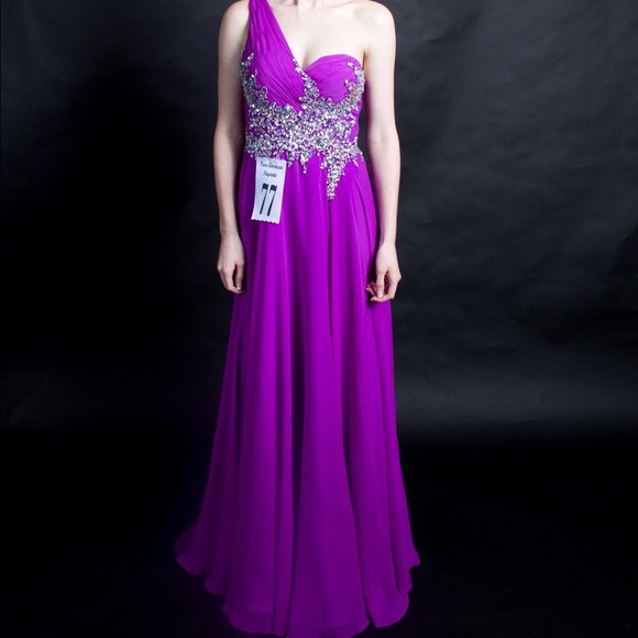 Tiffany designs pageant/prom dress - Picture 1 of 3