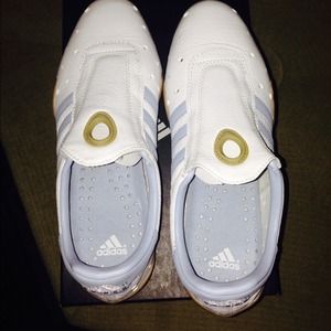 Adidas slip-on workout shoes. White leather size 7