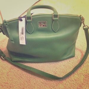 NWT Emerald green Dooney & Bourke