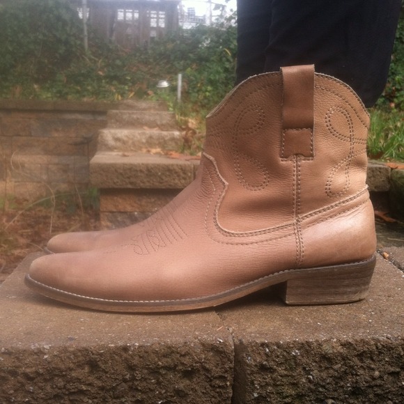 *RESERVED* Cowboy ankle booties
