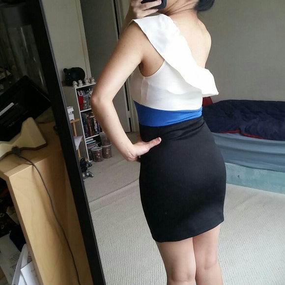 Colorblock dress - Picture 4 of 4