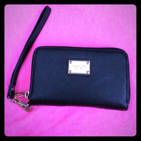 Wristlet