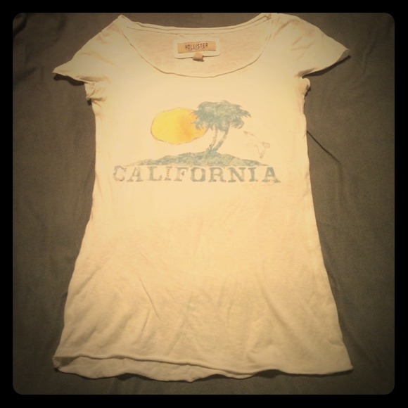 Hollister Tee