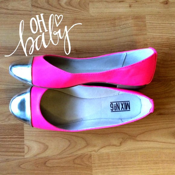 Hot Pink Flats (7.5)