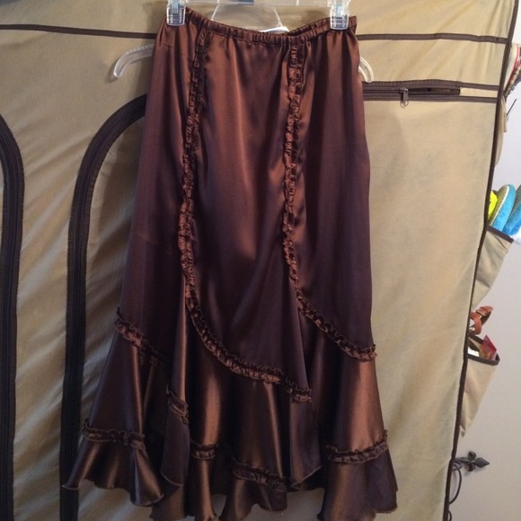 Brown Skirt with ruffle detailing HANDMADE by FIT