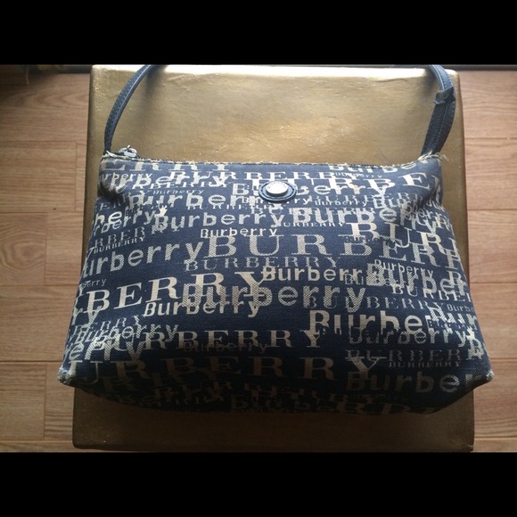 SOLD!! 🎁Burberry Limited Edition Handbag🎁