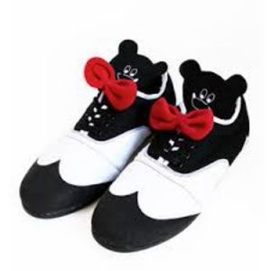 Want! Lazy oaf X study bear shoes size 6.5-7