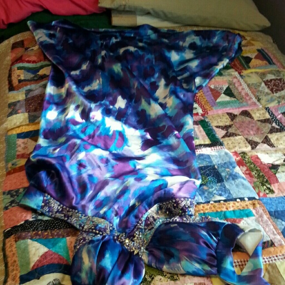 Prom Dress - Picture 2 of 4