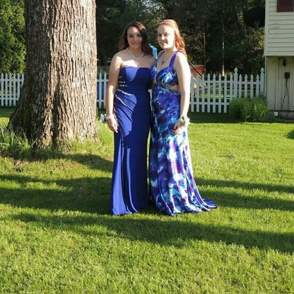 Prom Dress - Picture 4 of 4