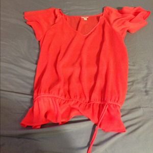 Red guess top size large.