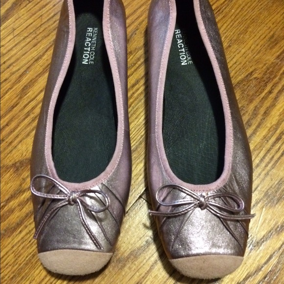 🆕 Kenneth Cole Reaction Flats🆕 NWOT