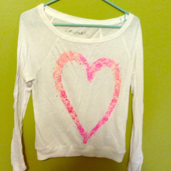 🔴SOLD🔴aero heart sweater
