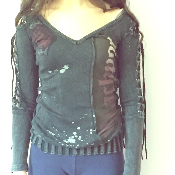 Black long sleeve shirt