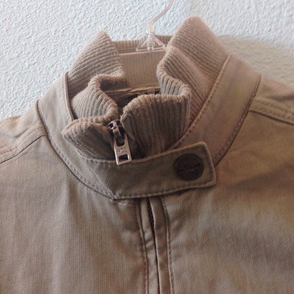 Bomber jacket - Picture 3 of 4