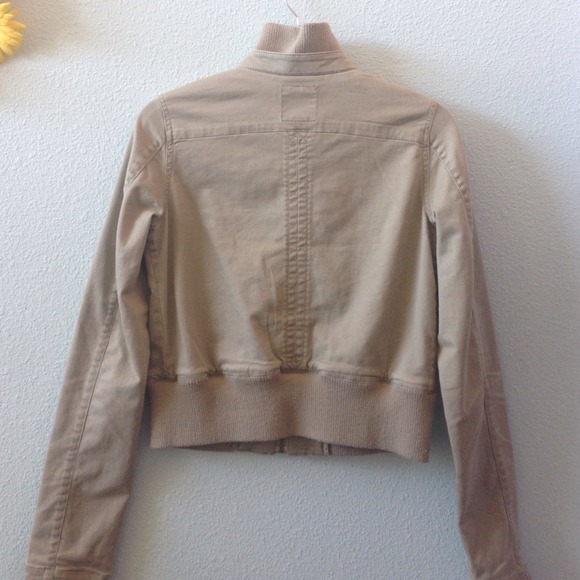 Bomber jacket - Picture 4 of 4