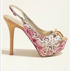 Brand new Guess shoes for sale👠👠