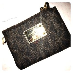 real michael kors wristlet