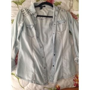 Jean shirt with pearls