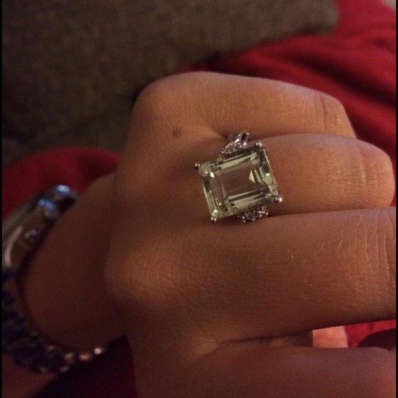 Green Amethyst and white Topaz ring - Picture 3 of 4