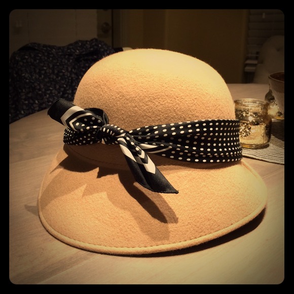 Hat - woman's wool hat by Bettina