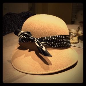 Hat - woman's wool hat by Bettina