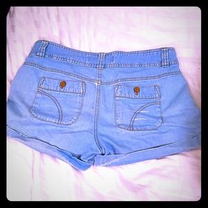 Light Jean shorts